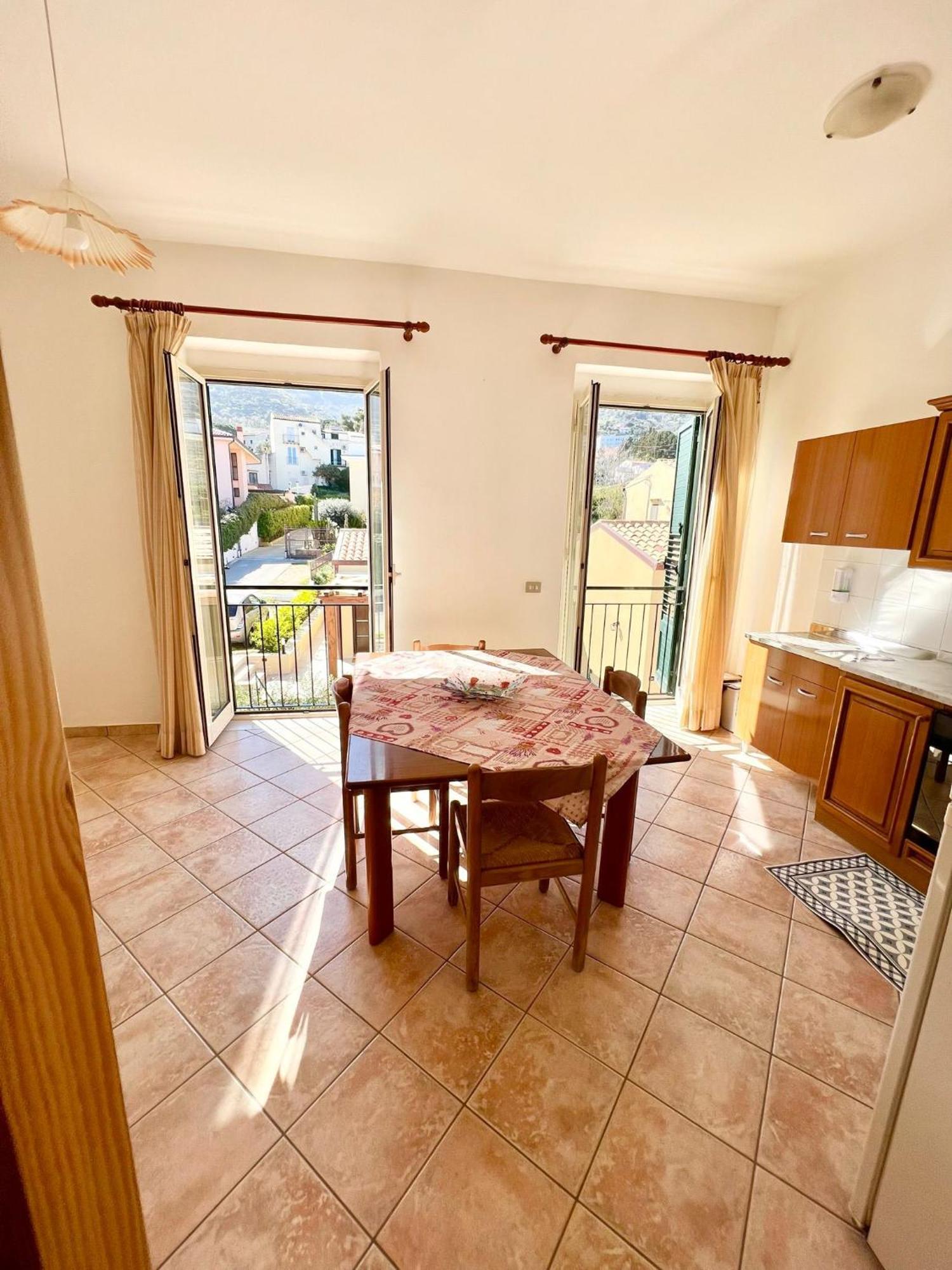 Casa Scirocco Lägenhet Cefalù Exteriör bild